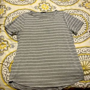 Casual Daisee Button Back Detail Knit Tee